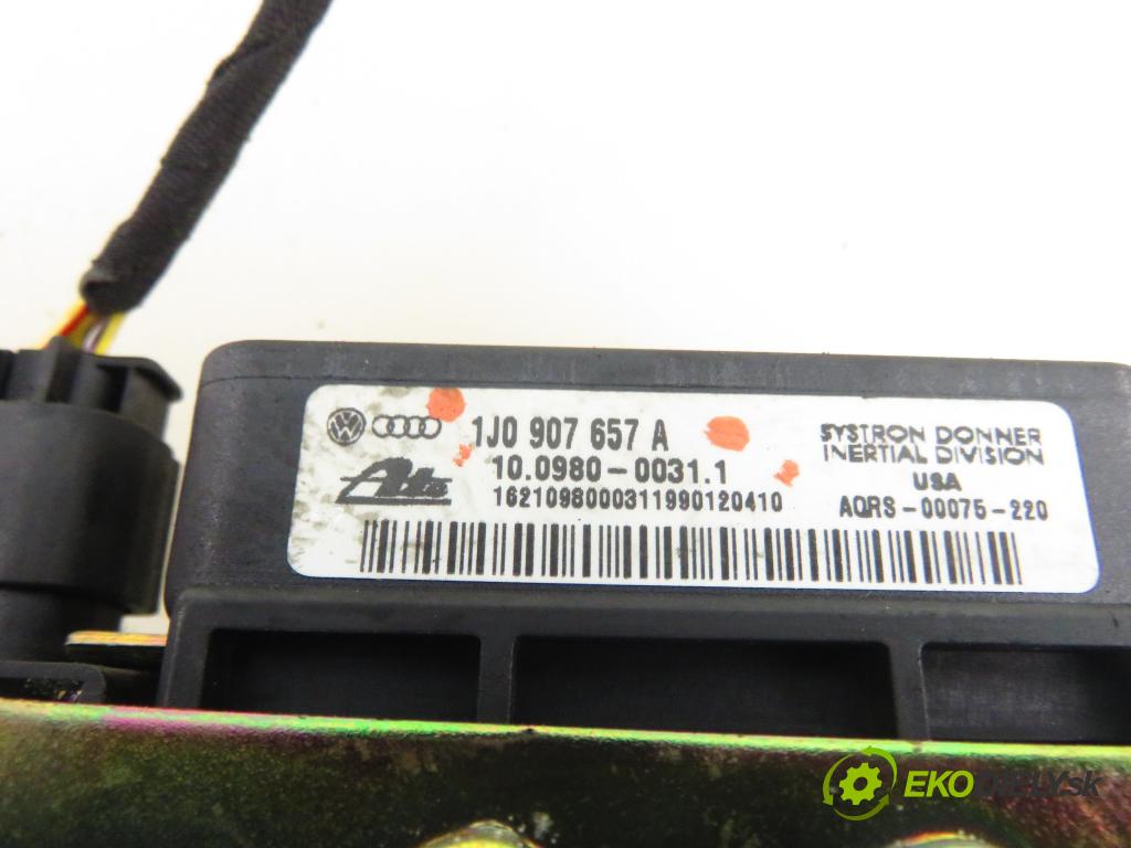 VW GOLF IV Variant (1J5) HB 2000 85,00 1.9 TDI PD 115 - AJM 1896,00 snímač ESP 1J0907657A ; 10098000311 ; 1J0907651A