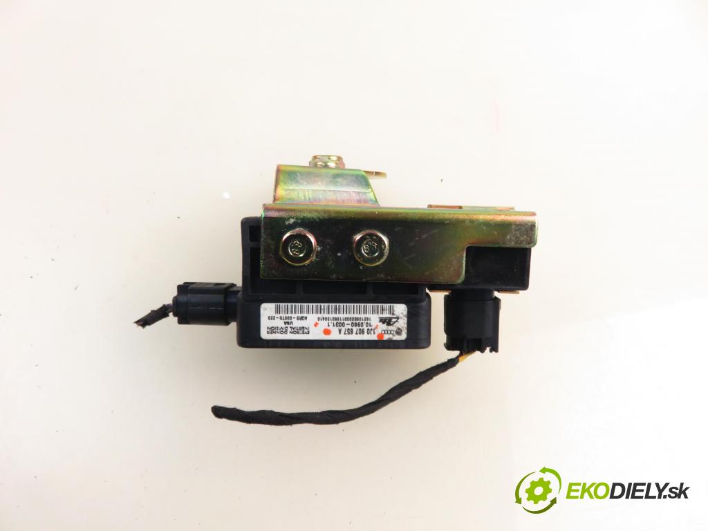 VW GOLF IV Variant (1J5) HB 2000 85,00 1.9 TDI PD 115 - AJM 1896,00 snímač ESP 1J0907657A ; 10098000311 ; 1J0907651A