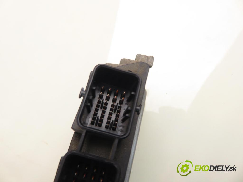 CITROEN C4 I (LC_) HB 2005 80,00 1.6 16V - NFU (TU5JP4) 1587,00 Riadiaca jednotka Motor 9653476880 ; 9652552380 ; 0261208491