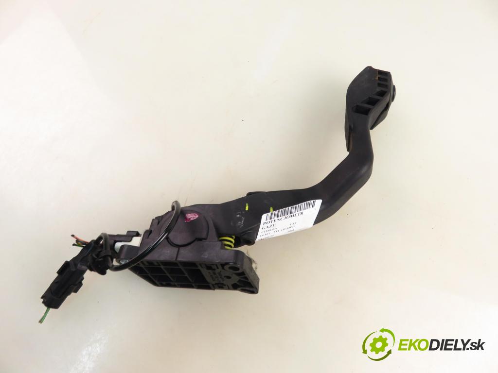 CITROEN C4 I (LC_) HB 2005 80,00 1.6 16V - NFU (TU5JP4) 1587,00 potenciometr plynového pedálu 0280755001 ; 9650889180 (Pedály)