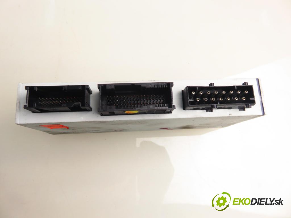 BMW 3 (E46) SEDAN 2003 100,00 318 i 136 - N42 B20 A 1995,00 MODUL komfortu 6923959
