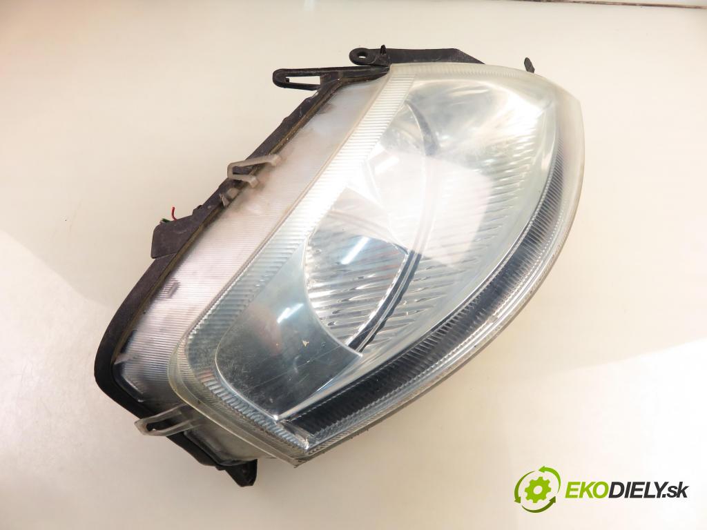 CITROEN C3 I (FC_) HB 2002 54,00 1.4 i - KFV (TU3JP) 1360,00 světlo PP 9647214180