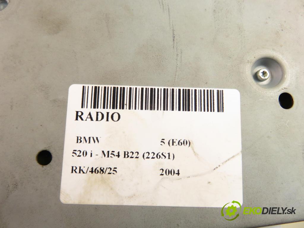 BMW 5 (E60) SEDAN 2004 125,00 520 i - 170 M54 B22 (226S1) 2171,00 RADIO CD 6944109