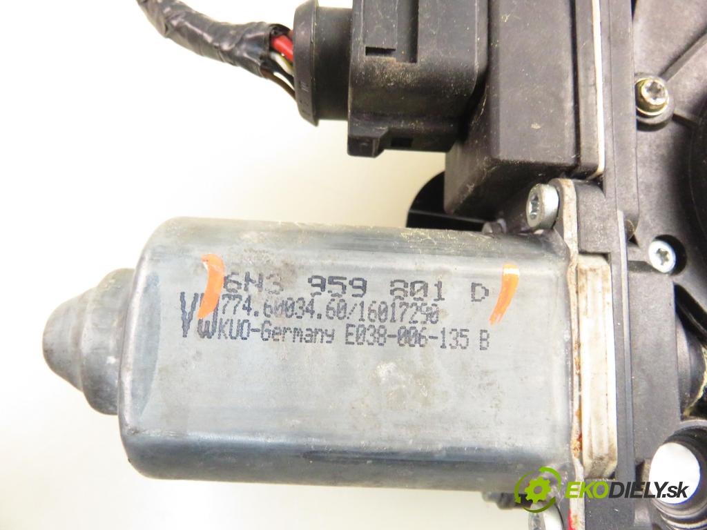 VW POLO (6N2) HB 2001 44,00 1.4 60 - AKK 1390,00 mechanismus oken 3D