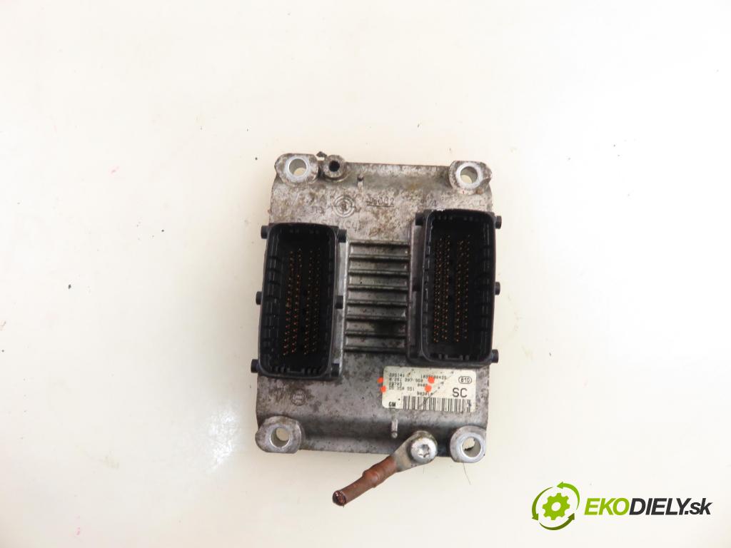 OPEL CORSA C (X01) HB 2002 43,00 1.0 12V 58 - Z 10 XE 973,00 Riadiaca jednotka Motor 0261207960 ; 55350551
