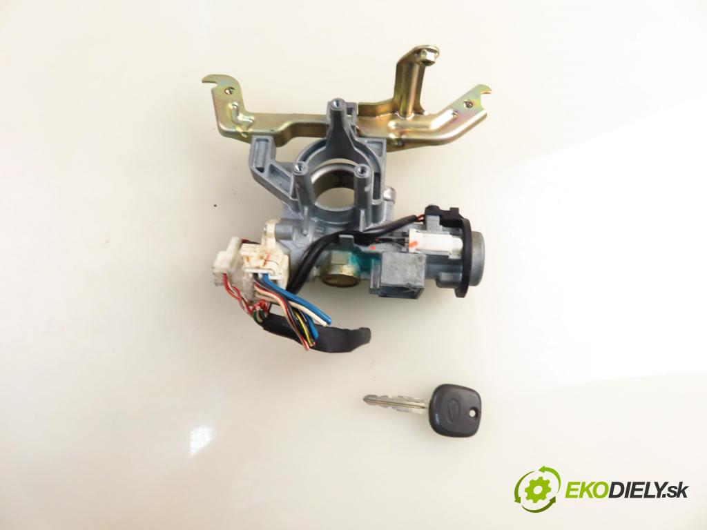 DAIHATSU SIRION (M3_) HB 2006 51,00 1 - 1KR-FE 998,00 spinačka 381150 (Spínacia skrinka)