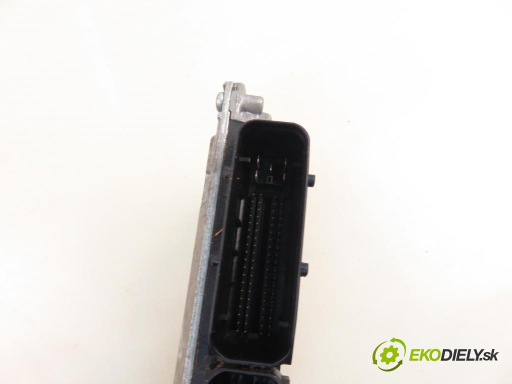 SEAT ALTEA (5P1) HB 2005 75,00 1.6 102 1595,00 Riadiaca jednotka Motor 06A906033DA ; 5WP40286