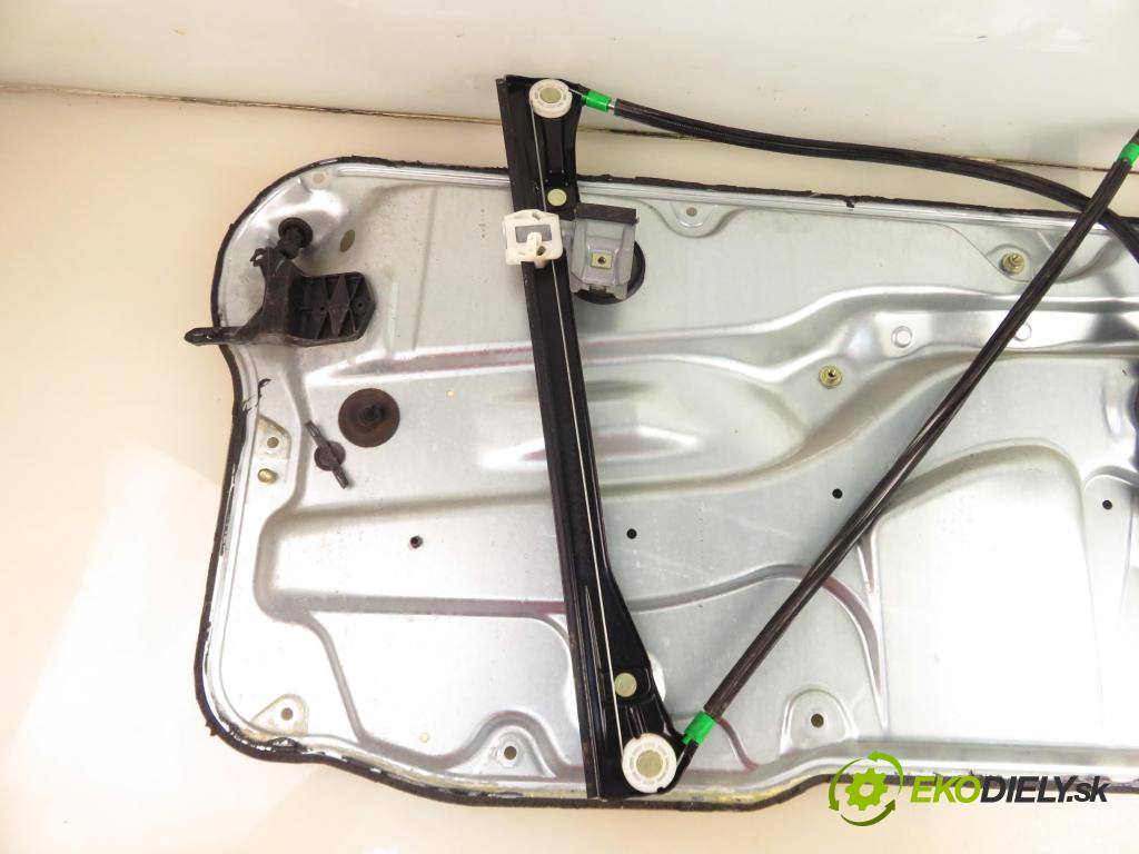 VW GOLF IV (1J1) HB 1998 55,00 1.4 16V 75 - AKQ 1390,00 mechanismus oken PPM 3D