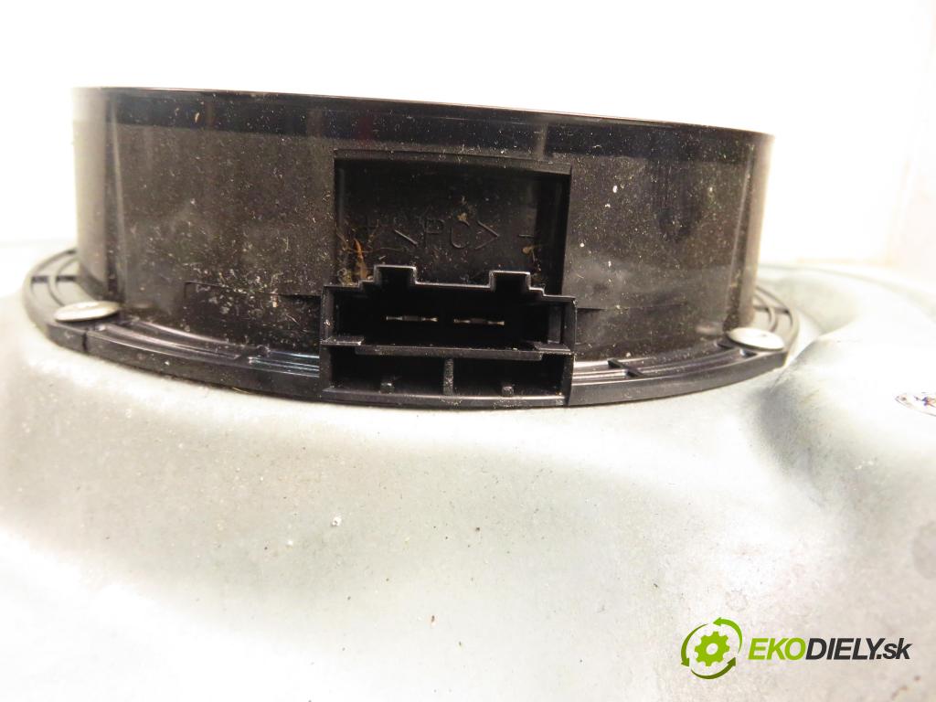VW GOLF IV (1J1) HB 1998 55,00 1.4 16V 75 - AKQ 1390,00 mechanismus oken PPM 3D