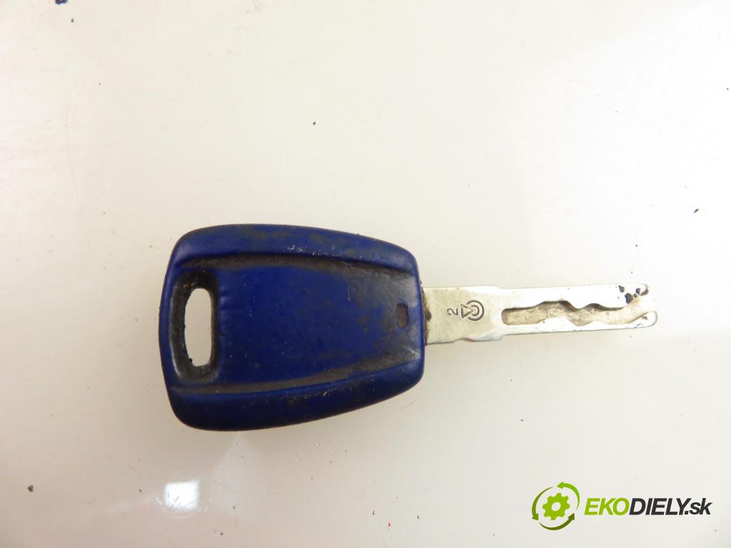 FIAT DOBLO Cargo (223_) FURGON 2005 46,00 1.9 D 63 1910,00 spinačka  (Spínacia skrinka)