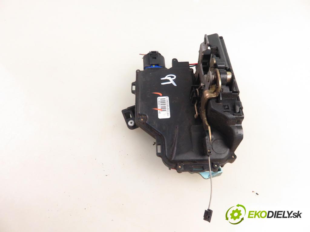 SEAT ALTEA (5P1) HB 2005 75,00 1.6 102 1595,00 zámok PTE 7L0839016