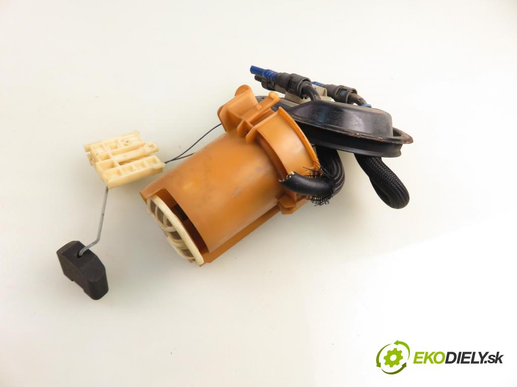 OPEL ASTRA G liftback (T98) HB 2000 66,00 1.4 16V - X 14 XE 1389,00 pumpa paliva 9128224 ; 0580309001