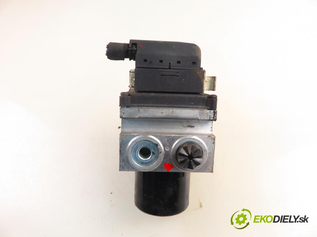 PEUGEOT 407 (6D_) SEDAN 2005 80,00 1.6 HDi 110 - 9HZ (DV6TED4) 1560,00 Pumpa ABS 9658028480 ; S118676001L ; 15710601 (Pumpa ABS)