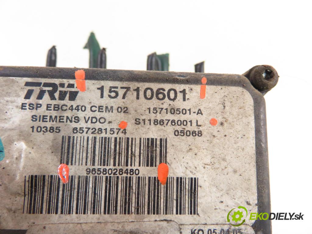 PEUGEOT 407 (6D_) SEDAN 2005 80,00 1.6 HDi 110 - 9HZ (DV6TED4) 1560,00 Pumpa ABS 9658028480 ; S118676001L ; 15710601 (Pumpa ABS)