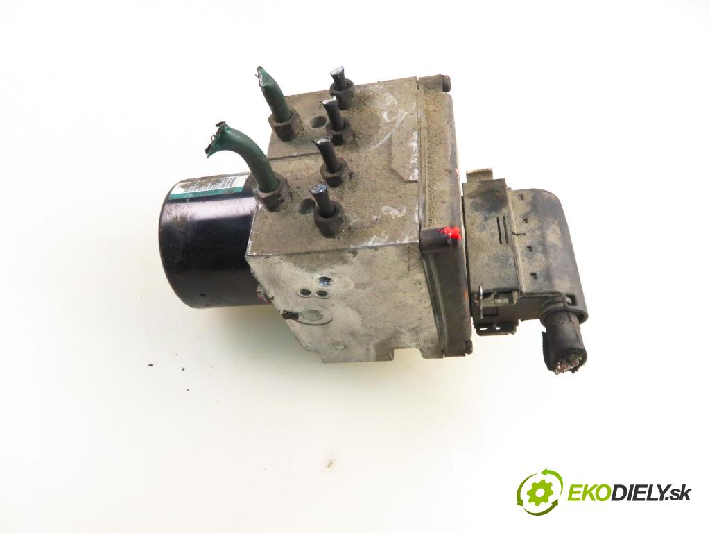 PEUGEOT 407 (6D_) SEDAN 2005 80,00 1.6 HDi 110 - 9HZ (DV6TED4) 1560,00 Pumpa ABS 9658028480 ; S118676001L ; 15710601 (Pumpa ABS)