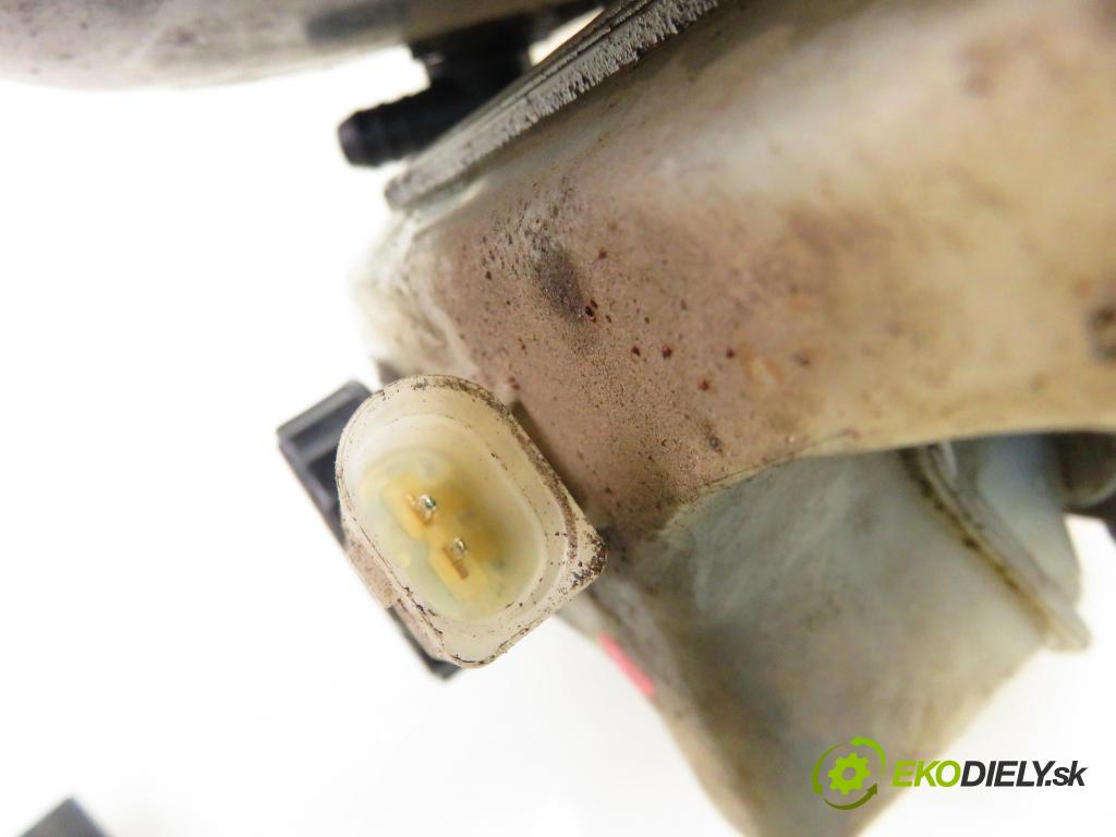 VW GOLF III Variant (1H5) KOMBI 1996 74,00 1.6 - AEK 1595,00 Posilovač (Servočerpadlo)