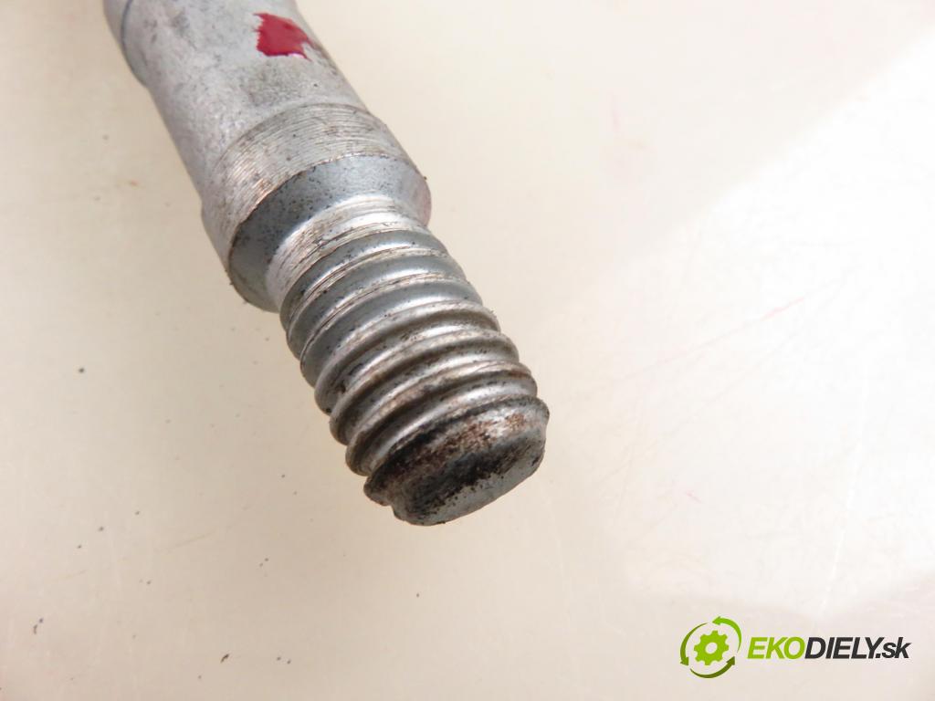 SEAT ALTEA (5P1) HB 2005 75,00 1.6 102 1595,00 Hák / ucho tažné 1T0805615