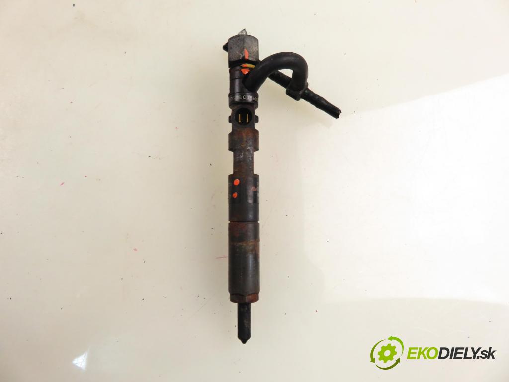 RENAULT CLIO II (BB_, CB_) HB 2003 42,00 1.5 dCi 1461,00 vstrekovač 8200553570 ; 8200049876 ; EJBR04101D (Vstrekovač paliva)