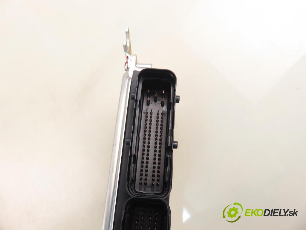 HYUNDAI SANTA FÉ I (SM) SUV 2004 92,00 2.0 CRDi 4x4 - D4EA-V 1991,00 Riadiaca jednotka Motor 3910127952 ; 0281011889