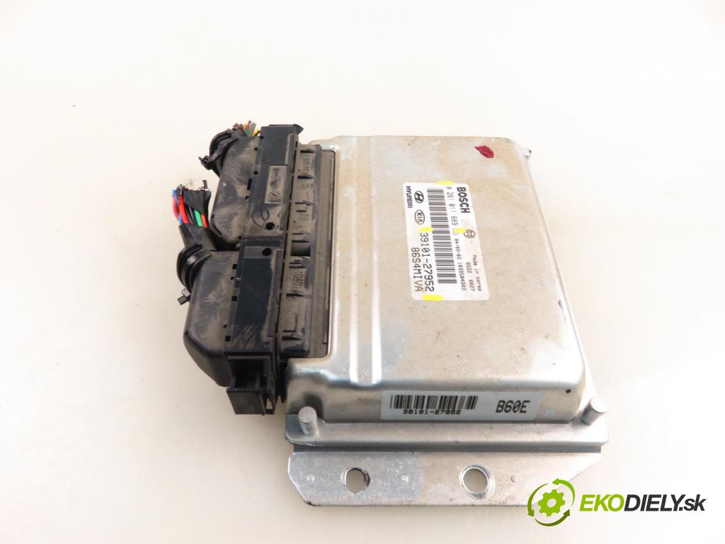HYUNDAI SANTA FÉ I (SM) SUV 2004 92,00 2.0 CRDi 4x4 - D4EA-V 1991,00 Riadiaca jednotka Motor 3910127952 ; 0281011889