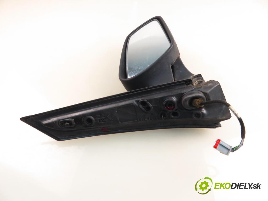 FORD C-MAX (DM2) MINIVAN 2009 80,00 1.6 TDCi - G8DB 1560,00 zpětné zrcátko