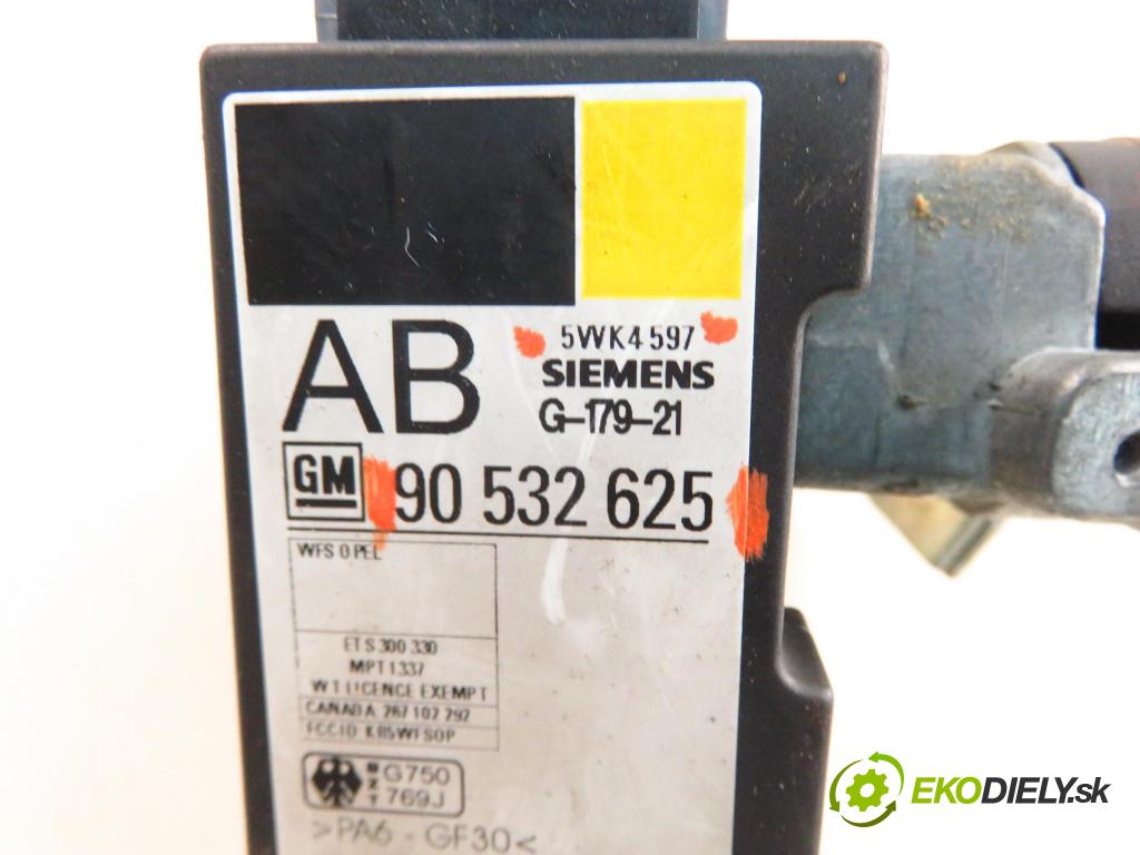 OPEL CORSA B (S93) HB 2000 40,00 1.0 i 12V 54 - X 10 XE 973,00 spinačka 90532625 ; 5WK4597 (Spínacia skrinka)