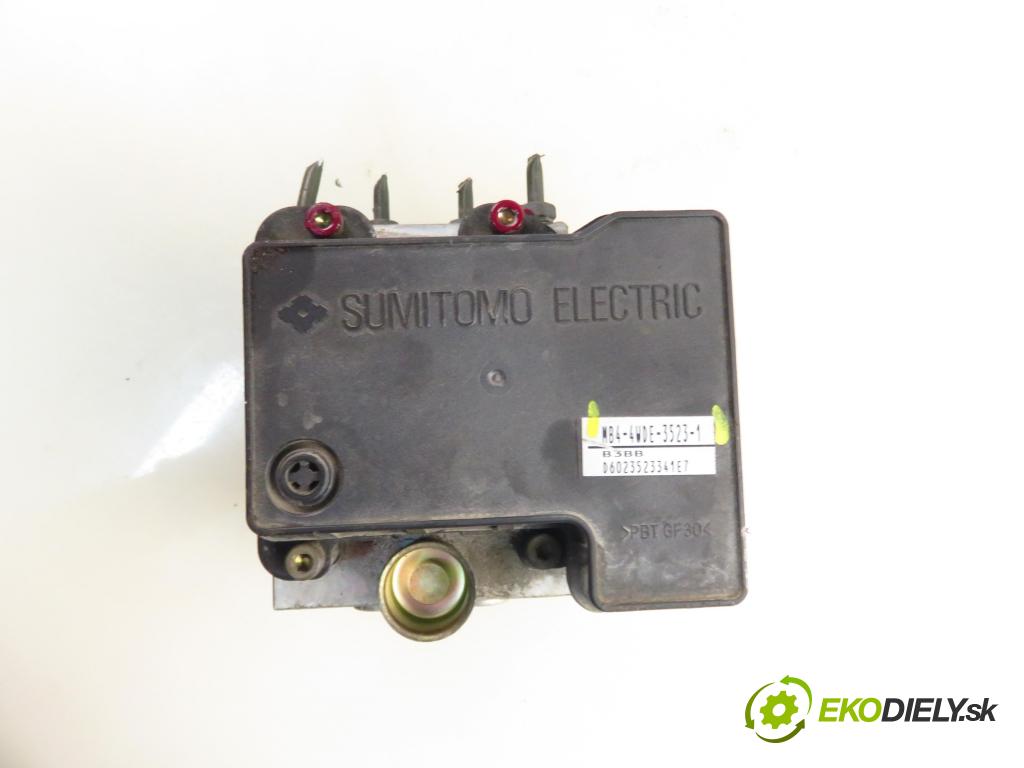 MITSUBISHI OUTLANDER I (CU_W) SUV 2003 100,00 2.0 4WD (CU2W) - 4G63 (DOHC 16V) 1997,00 pumpa ABS MB44WDE35231 ; MN102311 (Pumpy brzdové)