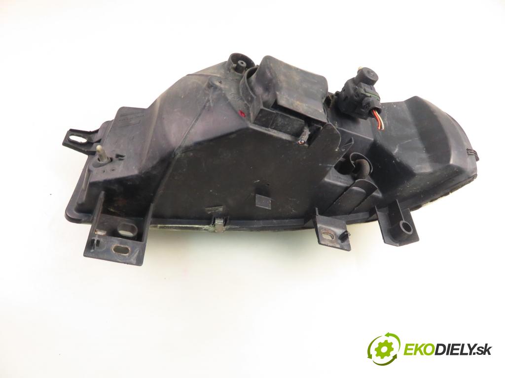 OPEL MOVANO Platforma / podwoyie (X70) KABINA/PLATFORMA 2001 84,00 2.8 DTI 114 SOFIM - S9W 702 2799,00 Svetlo PP