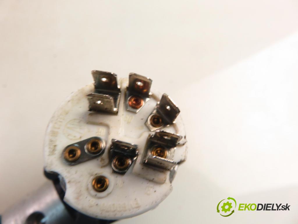 SKODA FELICIA I (6U1) HB 1996 43,00 1.3 - AMJ 1289,00 spinačka  (Spínacia skrinka)