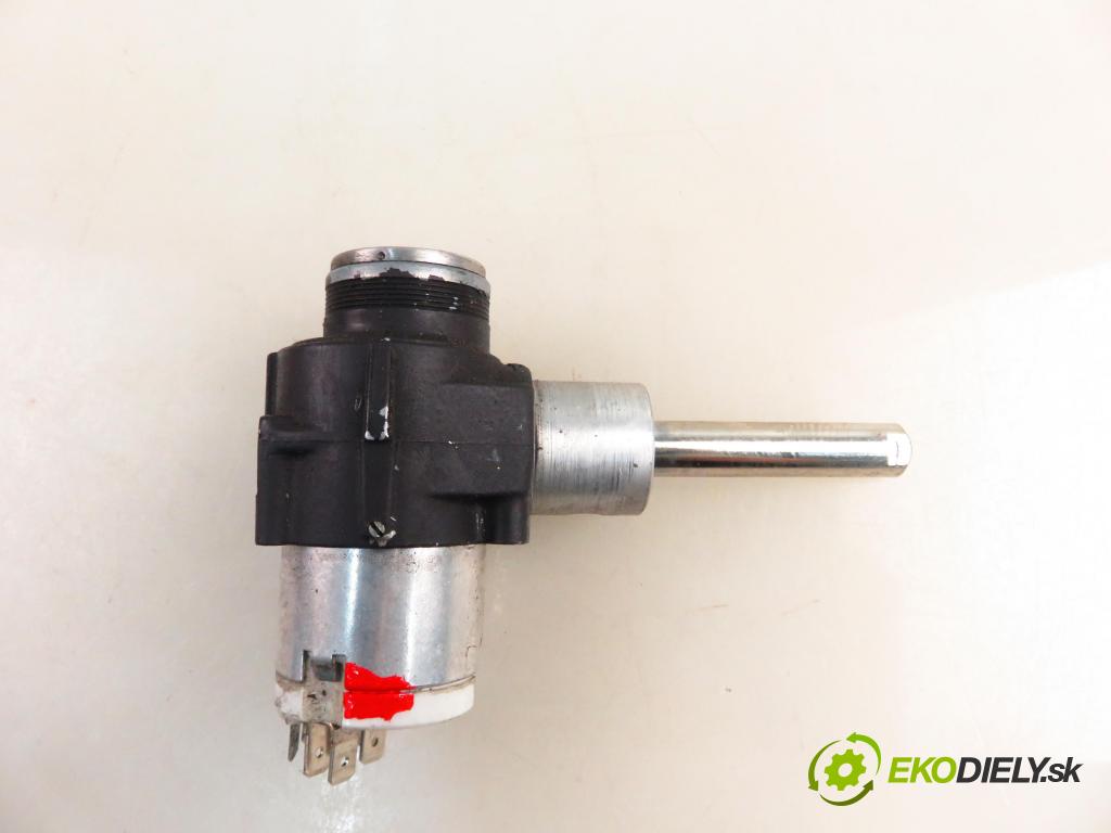 SKODA FELICIA I (6U1) HB 1996 43,00 1.3 - AMJ 1289,00 spinačka  (Spínacia skrinka)