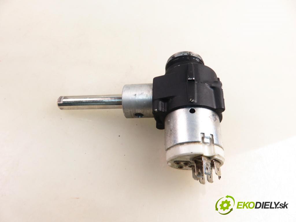 SKODA FELICIA I (6U1) HB 1996 43,00 1.3 - AMJ 1289,00 spinačka  (Spínacia skrinka)