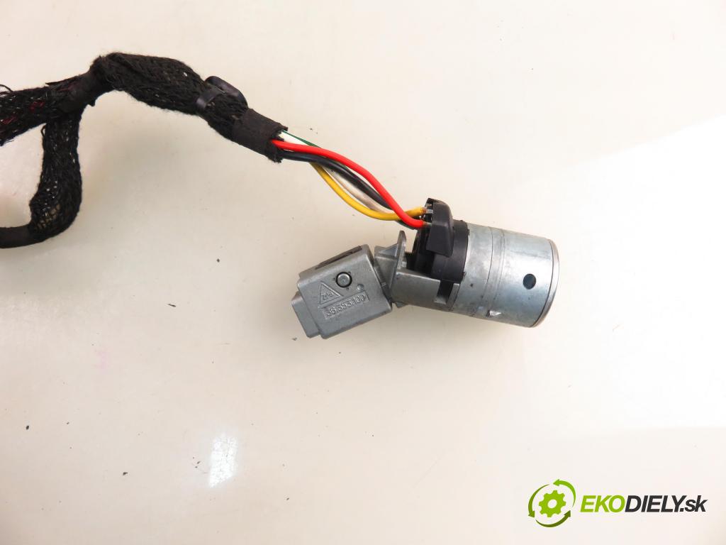 PEUGEOT 307 (3A/C) HB 2001 79,00 2.0 HDi 110 - RHS 1997,00 spinačka  (Spínacia skrinka)