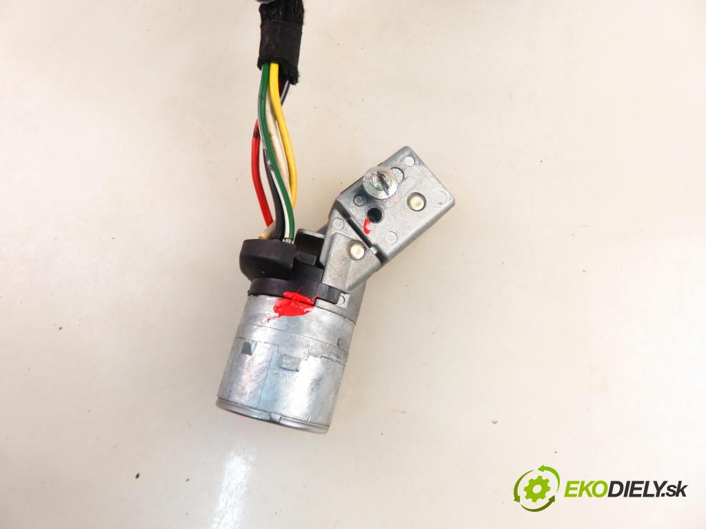 PEUGEOT 307 (3A/C) HB 2001 79,00 2.0 HDi 110 - RHS 1997,00 spinačka  (Spínacia skrinka)