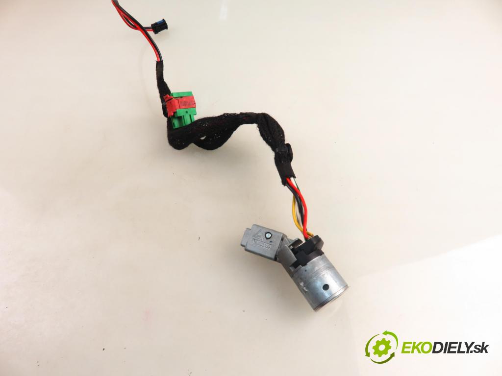 PEUGEOT 307 (3A/C) HB 2001 79,00 2.0 HDi 110 - RHS 1997,00 spinačka  (Spínacia skrinka)