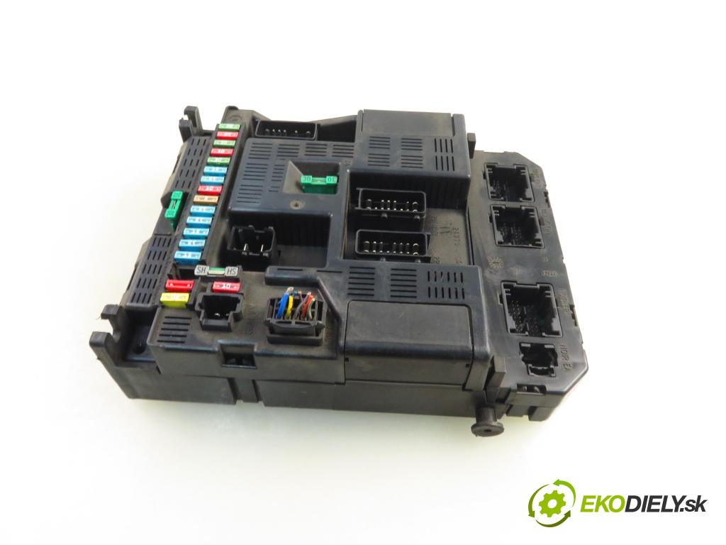 PEUGEOT 307 (3A/C) HB 2001 79,00 2.0 HDi 110 - RHS 1997,00 MODUL BSI 9636760580E ; 9644098280
