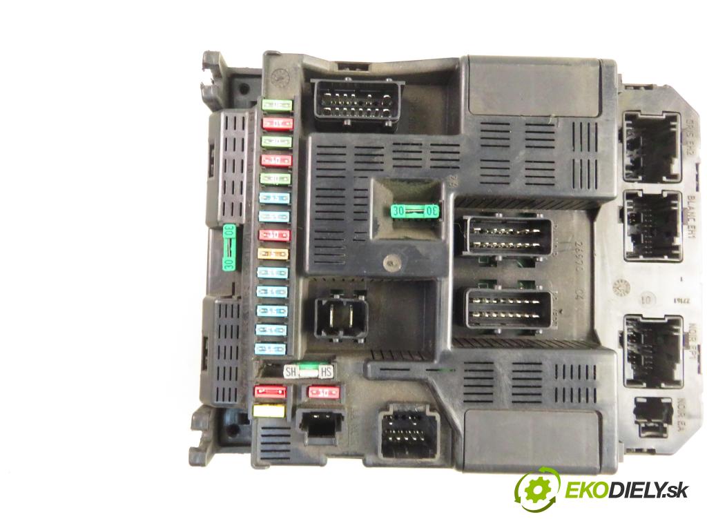 PEUGEOT 307 (3A/C) HB 2001 79,00 2.0 HDi 110 - RHS 1997,00 MODUL BSI 9636760580E ; 9644098280