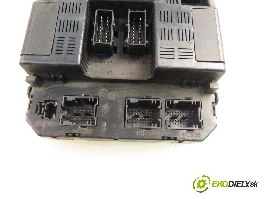 PEUGEOT 307 (3A/C) HB 2001 79,00 2.0 HDi 110 - RHS 1997,00 MODUL BSI 9636760580E ; 9644098280
