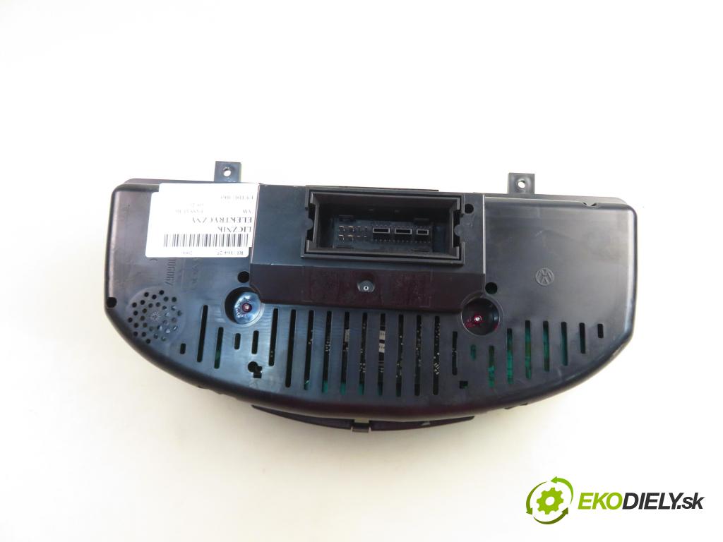 VW PASSAT B6 (3C2) SEDAN 2006 77,00 1.9 TDI PD 105 - BKC 1896,00 prístrojovka elektrický 3C0920850L