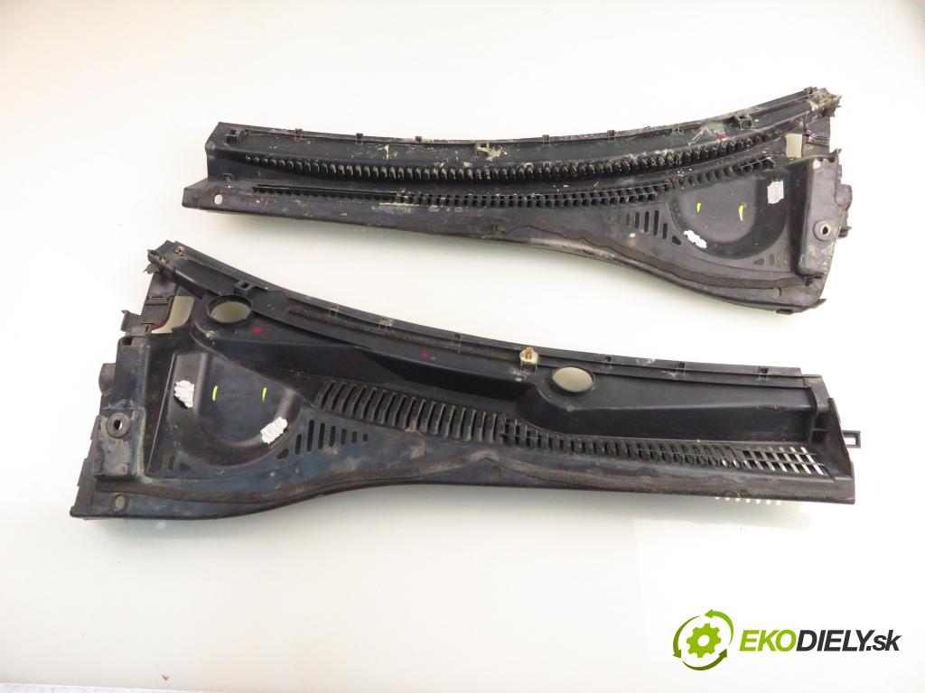 SUZUKI SX4 (EY, GY) CROSSOVER 2006 88,00 1.9 DDiS 4x4 (RW 419D) - D19AA 1910,00 Torpédo, plast pod čelné okno 7234179J1 ; 7233179J1 (Torpédo (plast pod čelným sklom))