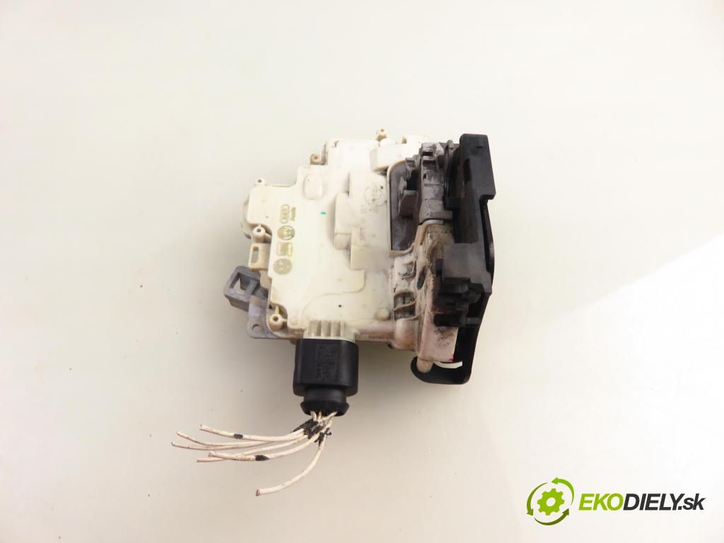 VW PASSAT B6 (3C2) SEDAN 2006 77,00 1.9 TDI PD 105 - BKC 1896,00 zámok 3C4839015A