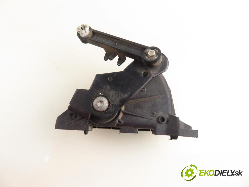RENAULT CLIO II (BB_, CB_) HB 2004 48,00 1.5 dCi 65 - K9K 704 1461,00 Potenciometer plynu 8200089851 ; 6PV00811924 (Potenciometer plynového pedálu)
