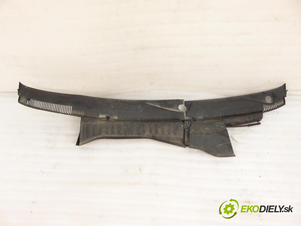 OPEL CORSA C (X01) HB 2005 44,00 1 - Z 10 XEP 998,00 Torpédo, plast pod čelné okno 09116435 (Torpédo (plast pod čelným sklom))