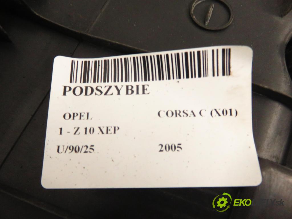 OPEL CORSA C (X01) HB 2005 44,00 1 - Z 10 XEP 998,00 Torpédo, plast pod čelné okno 09116435 (Torpédo (plast pod čelným sklom))