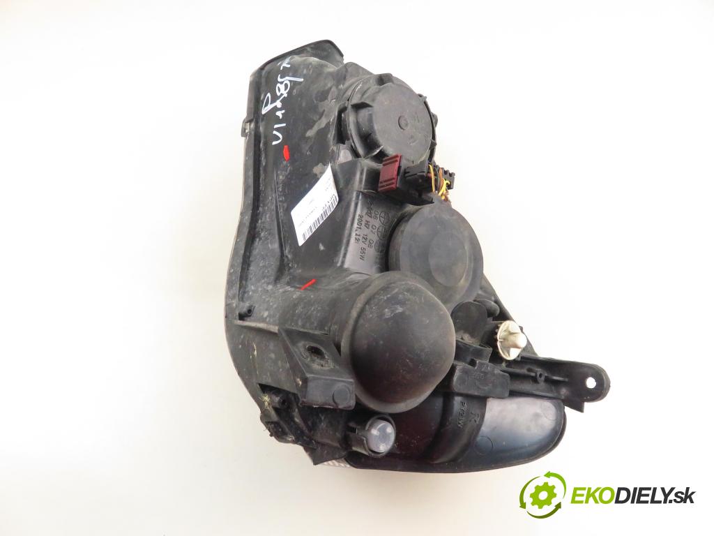 OPEL CORSA C (X01) HB 2002 43,00 1.0 12V 58 - Z 10 XE 973,00 světlo PP