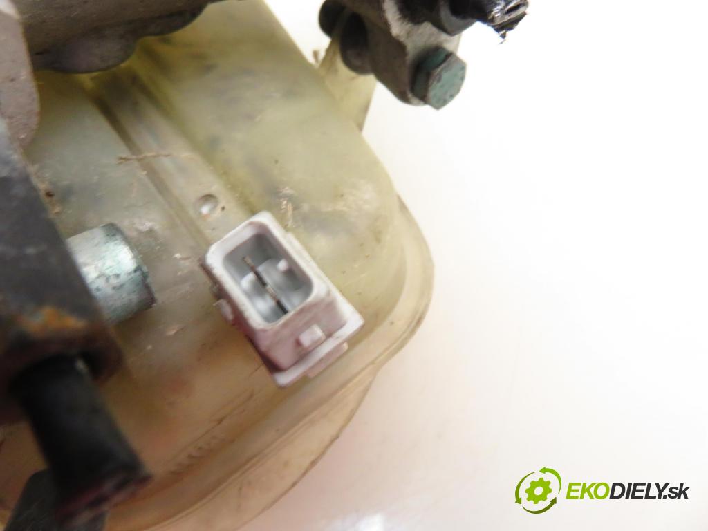 VW PASSAT B5.5 Variant (3B6) KOMBI 2002 96,00 1.9 TDI PD 130 - AVF 1896,00 Posilovač 4B3612105A (Servočerpadlo, pumpa riadenia)