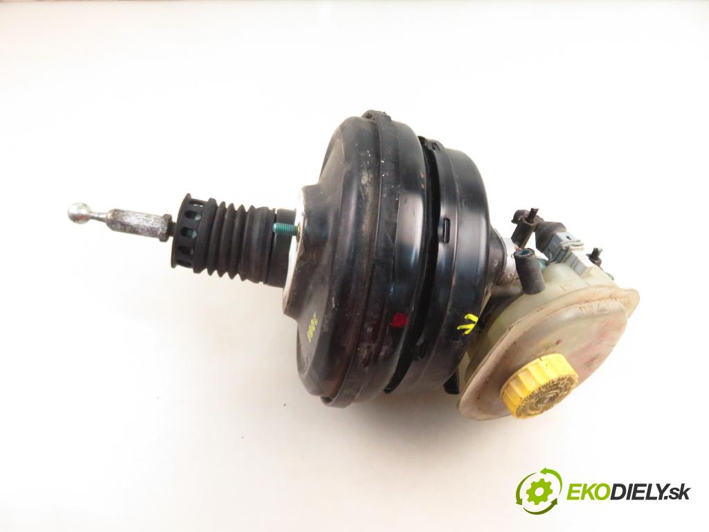 VW PASSAT B5.5 Variant (3B6) KOMBI 2002 96,00 1.9 TDI PD 130 - AVF 1896,00 Posilovač 4B3612105A (Servočerpadlo, pumpa riadenia)