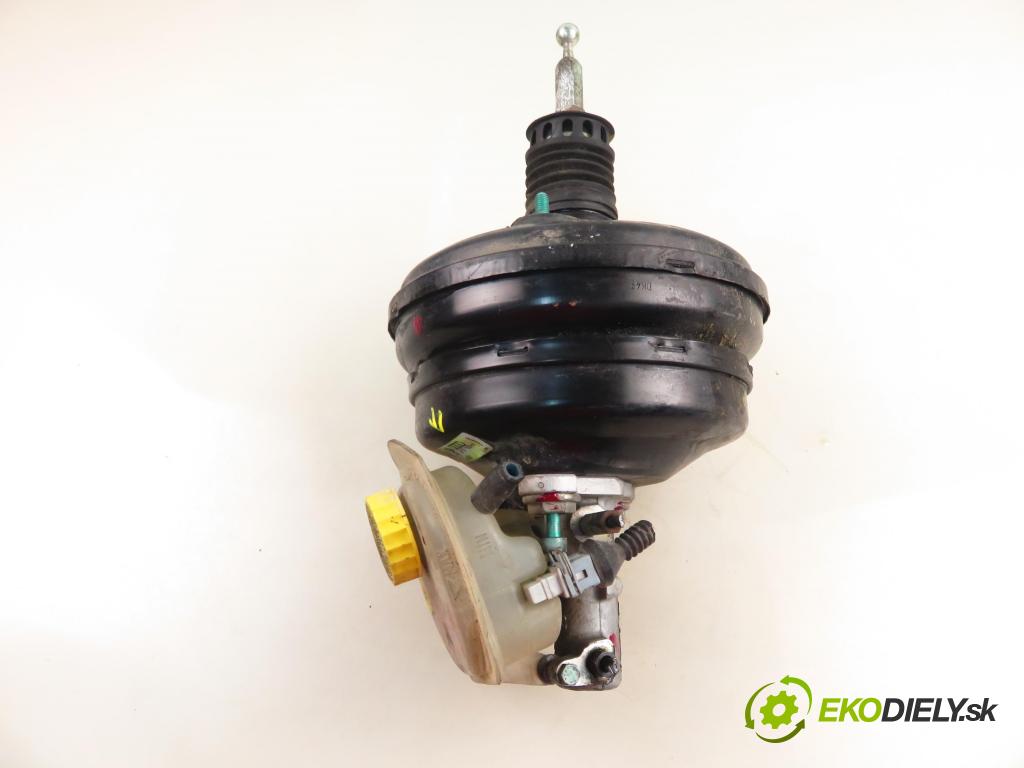 VW PASSAT B5.5 Variant (3B6) KOMBI 2002 96,00 1.9 TDI PD 130 - AVF 1896,00 Posilovač 4B3612105A (Servočerpadlo, pumpa riadenia)