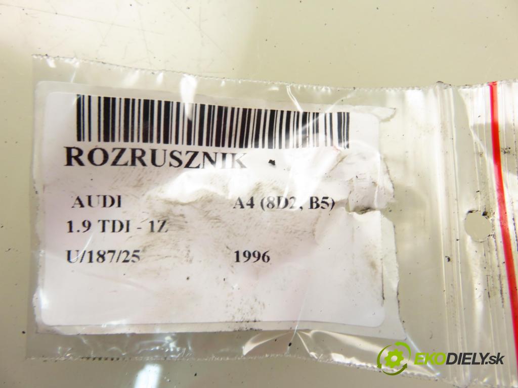 AUDI A4 (8D2, B5) SEDAN 1996 66,00 1.9 TDI - 1Z 1896,00 Štartér 068911024C ; 0001110122 (Štartér)