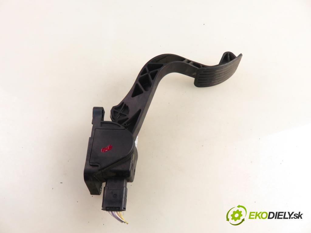 CITROEN C4 Grand Picasso I (UA_) MINIVAN 2007 80,00 1.6 HDi - 9HZ (DV6TED4) 1560,00 Potenciometer plynu 0280755044 ; 9654725380 (Potenciometer plynového pedálu)