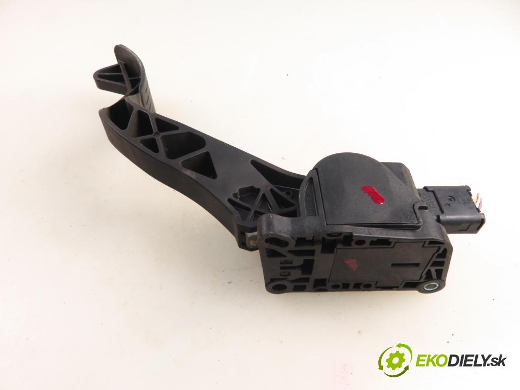 CITROEN C4 Grand Picasso I (UA_) MINIVAN 2007 80,00 1.6 HDi - 9HZ (DV6TED4) 1560,00 Potenciometer plynu 0280755044 ; 9654725380 (Potenciometer plynového pedálu)